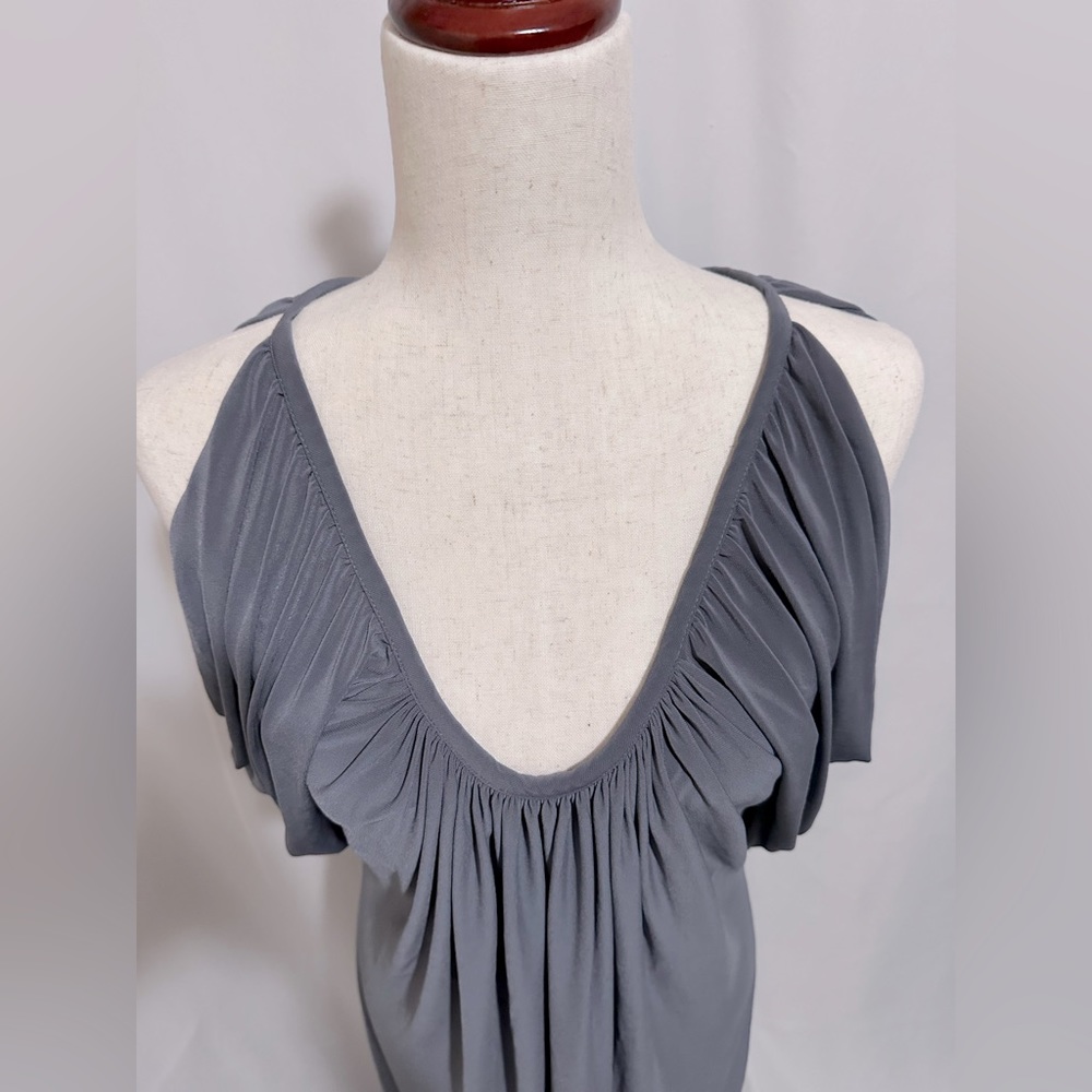 Boston Proper Cold Shoulder Ruched Top Gray Dress. Size: Small - Picture 2 of 5